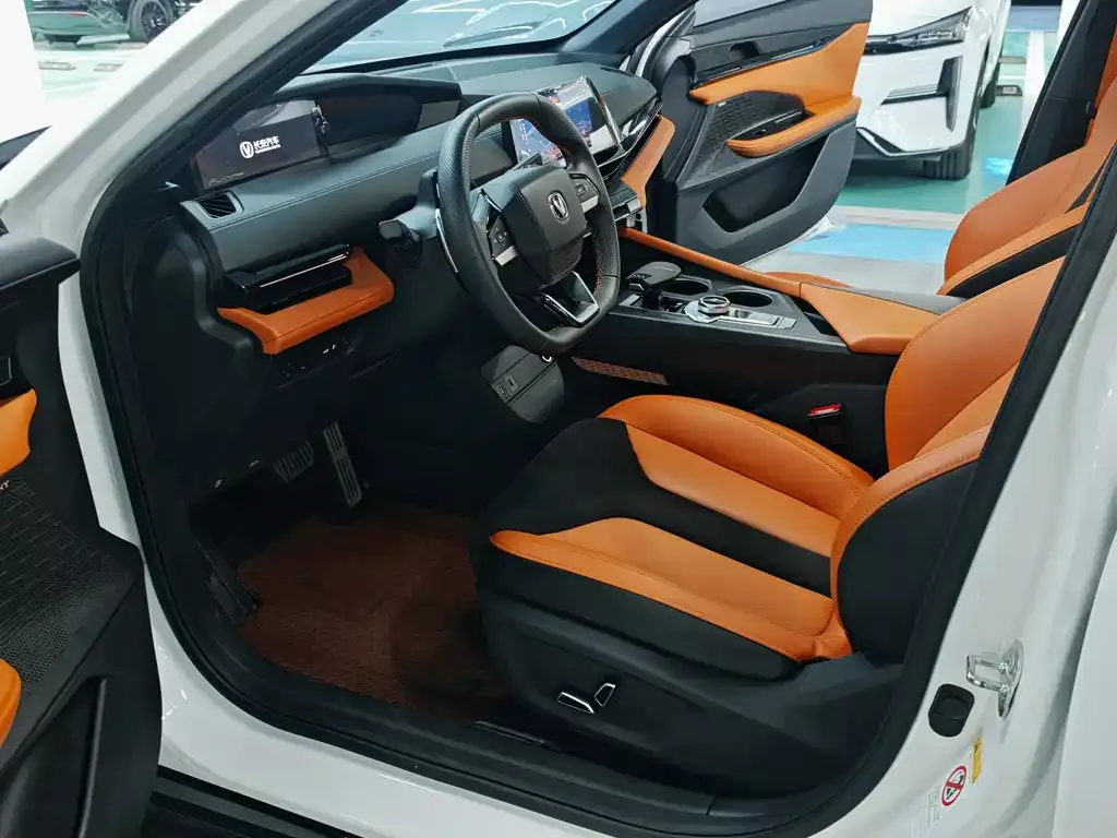 Changan UNI-V 2024 из CN, фото 10