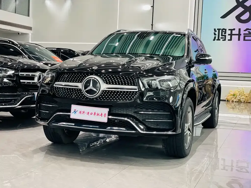 Mercedes-Benz GLE — фото 1