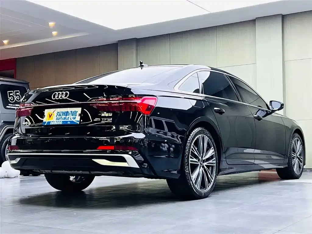 Audi A6L — фото 9