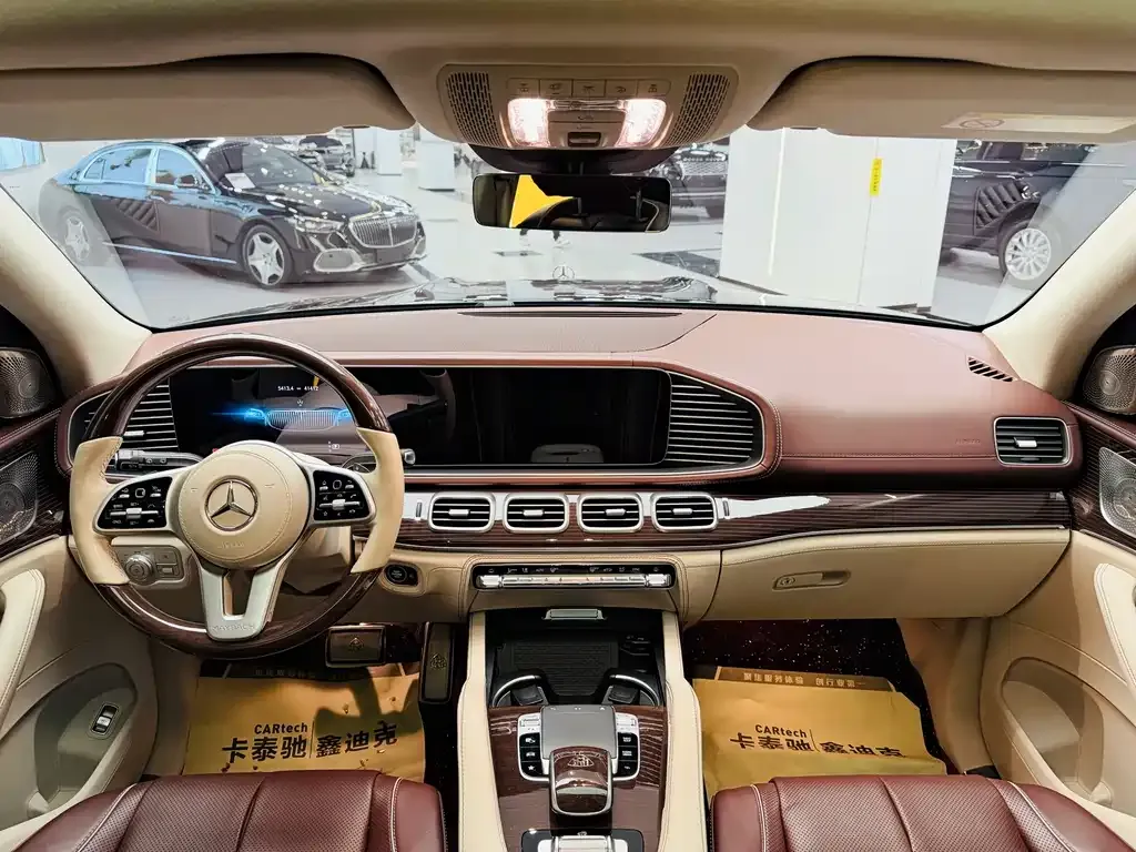 Mercedes-Benz GLS — фото 4