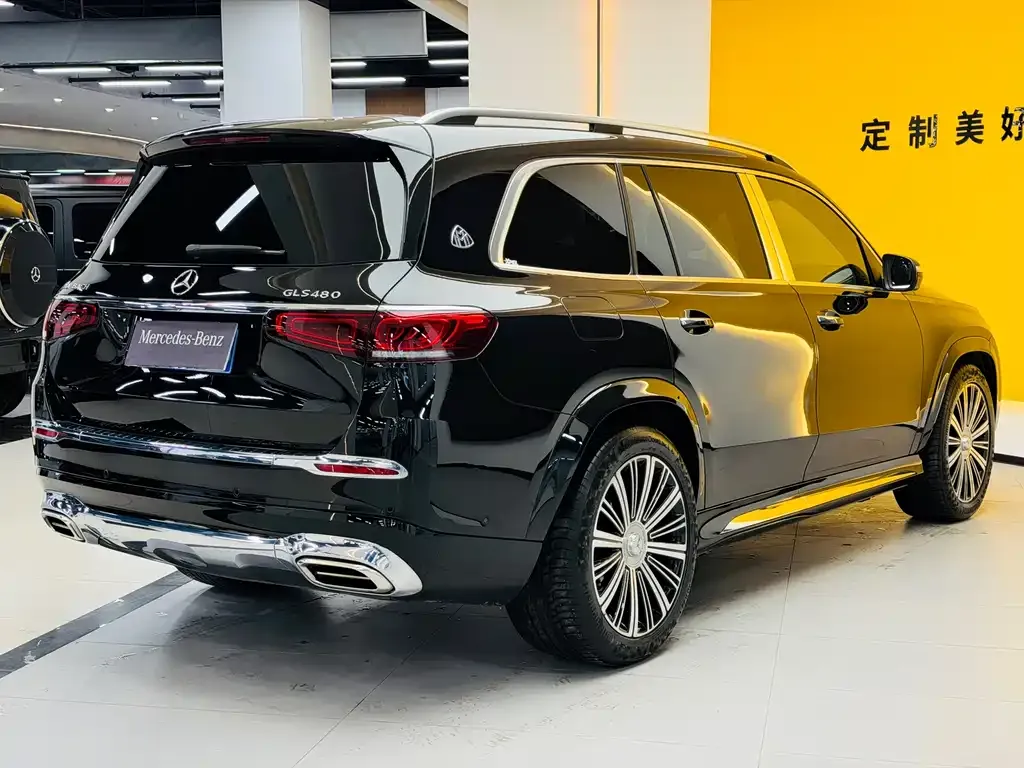 Mercedes-Benz GLS — фото 9