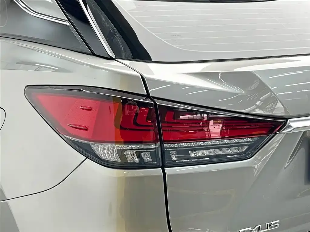 Lexus RX — фото 8
