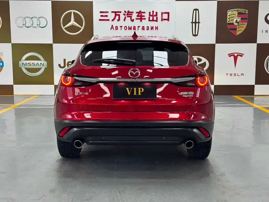 Mazda CX-4 2023 из CN, фото 2