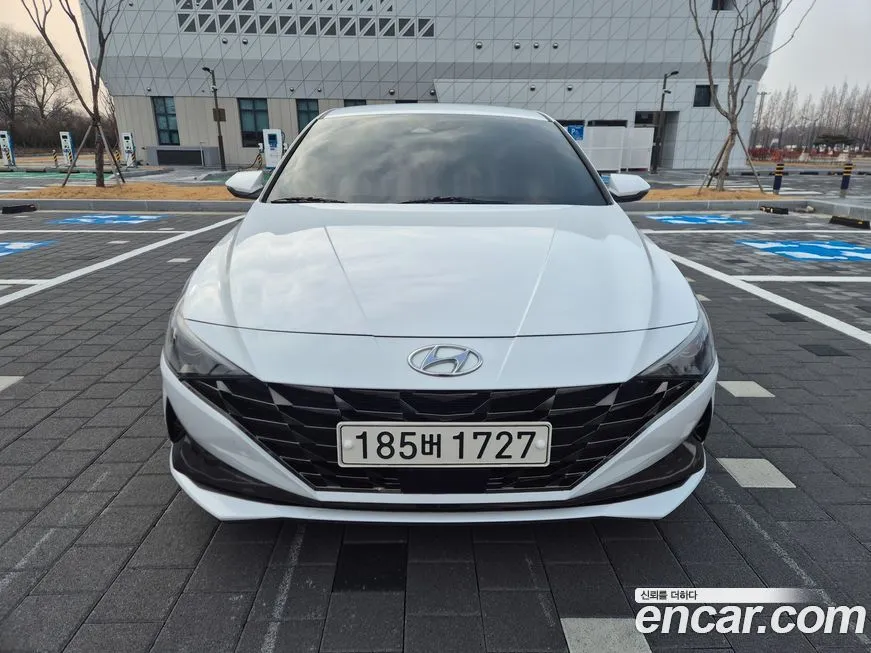 Hyundai AVANTE — фото 1