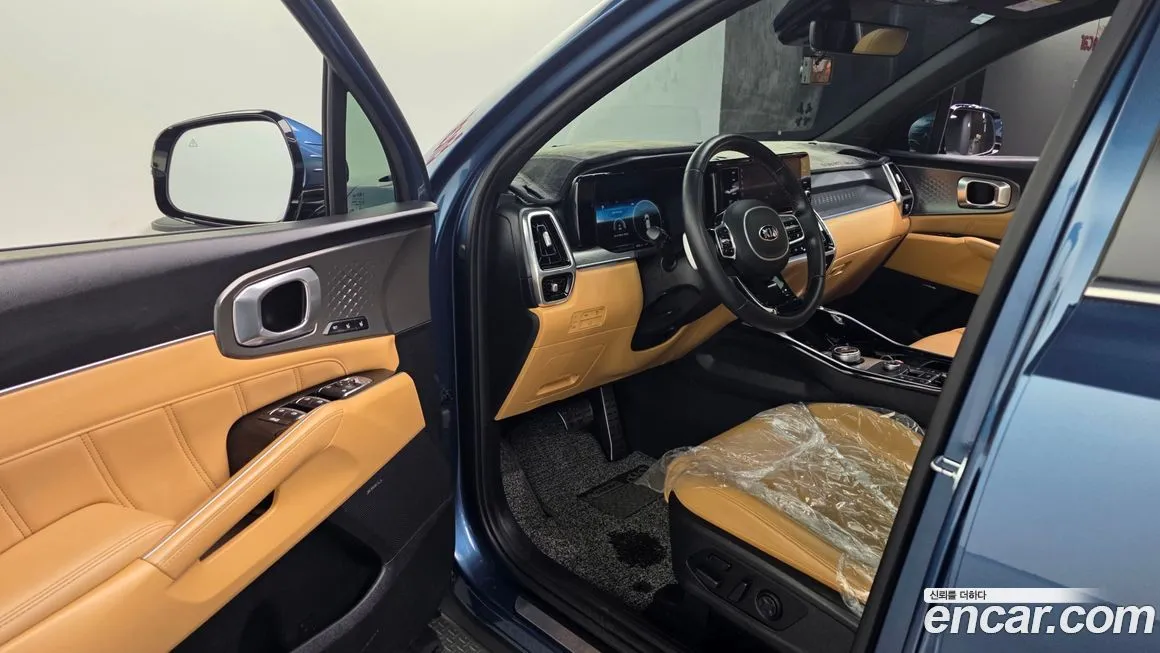 Kia Sorento — фото 6