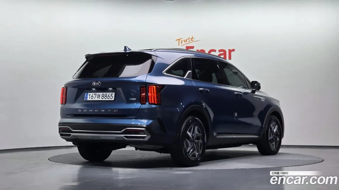 Kia Sorento — фото 5