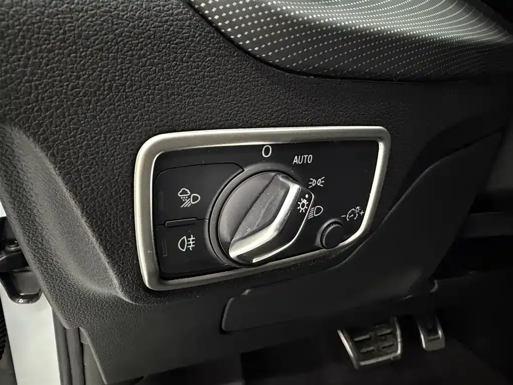 Audi Q2L 2021 из CN, фото 9