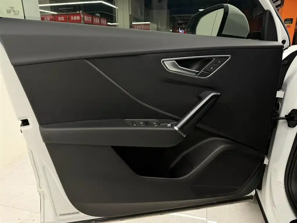 Audi Q2L 2021 из CN, фото 3