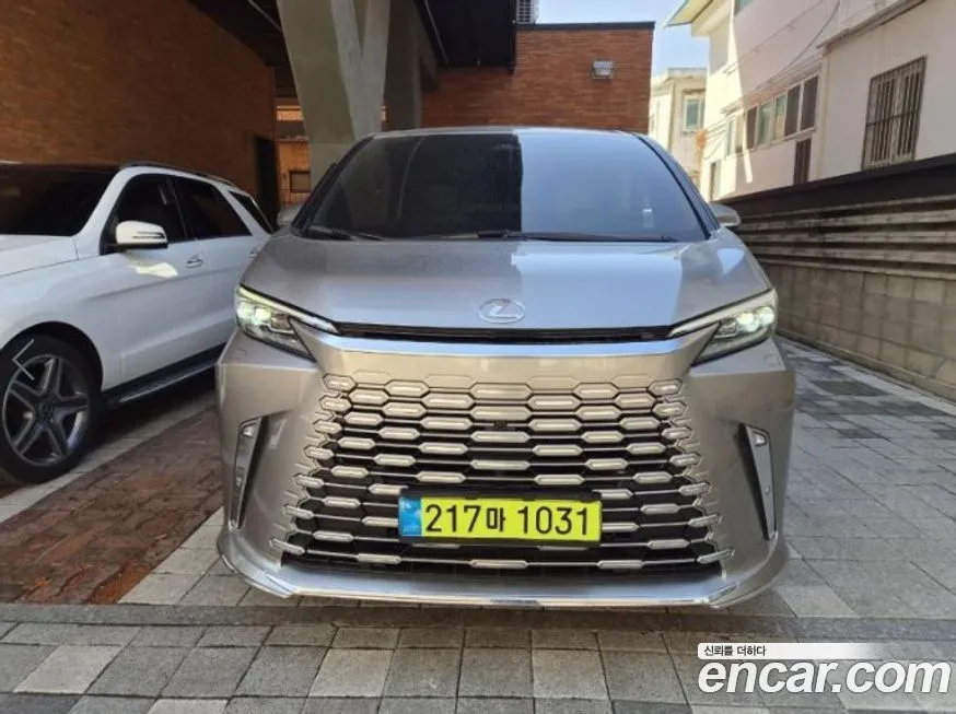 Lexus LM 2025 из KR, фото 1