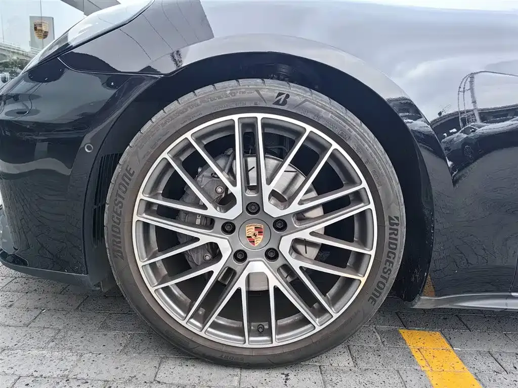 Porsche Panamera 2025 из CN, фото 5