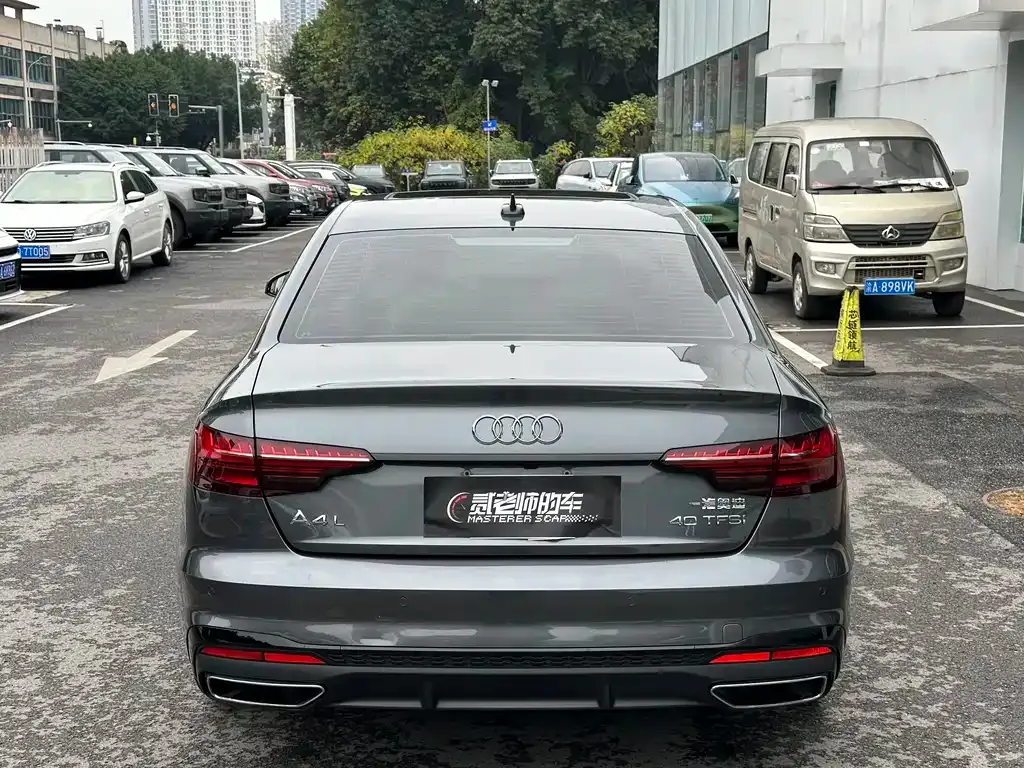 Audi A4L 2023 из CN, фото 7