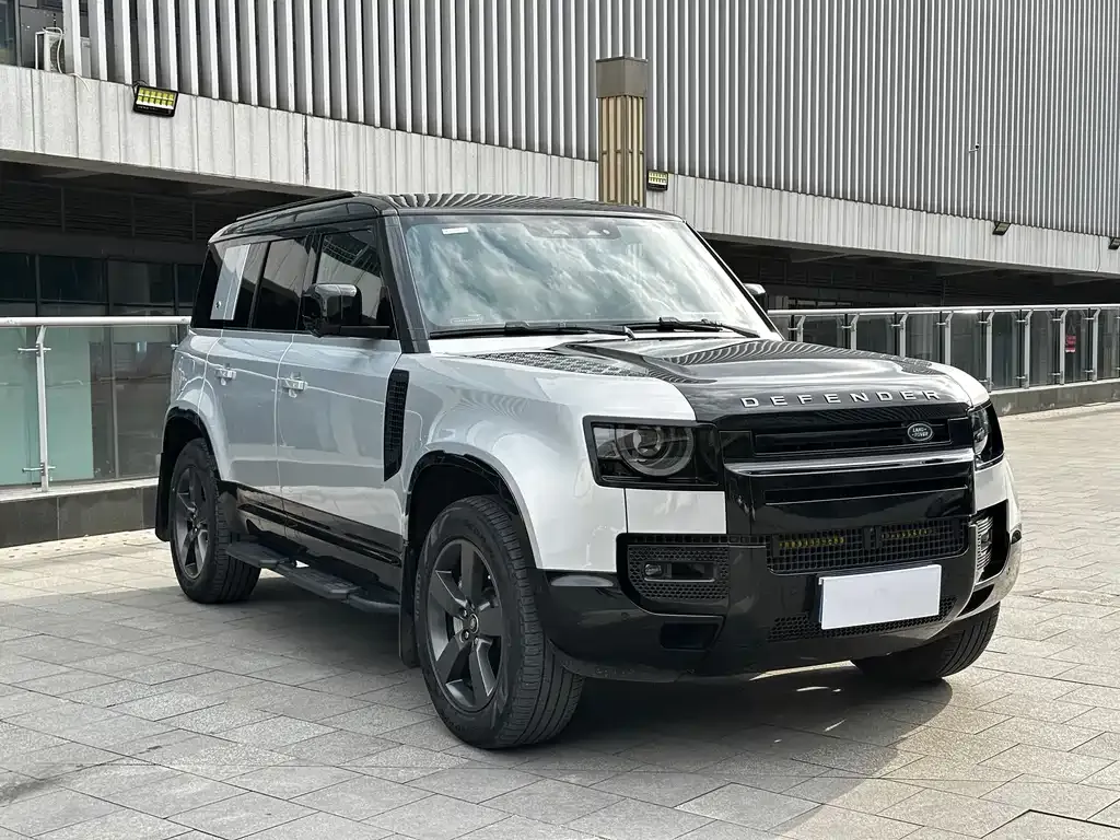 Land Rover Defender — фото 9