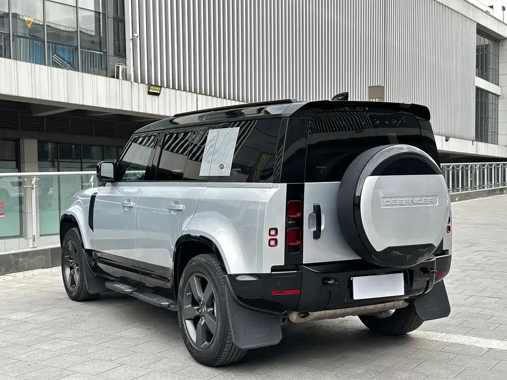 Land Rover Defender — фото 7