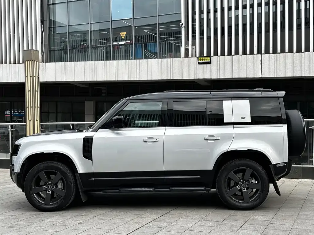 Land Rover Defender — фото 4