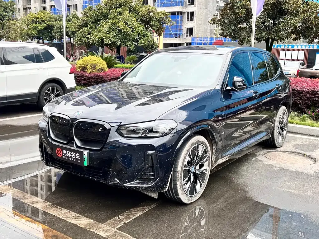 BMW iX3 2025 из CN, фото 1