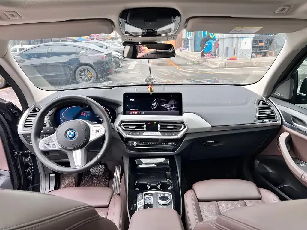 BMW iX3 2025 из CN, фото 10