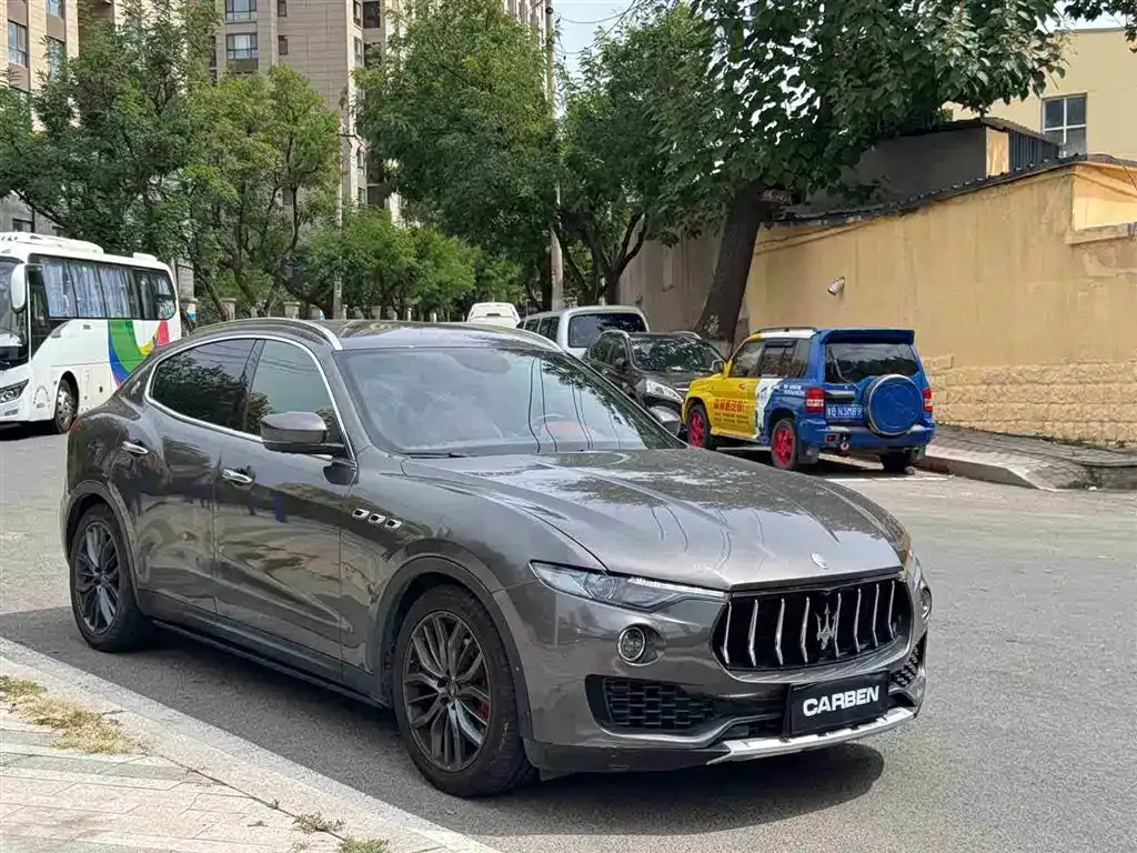 Maserati Levante — фото 7