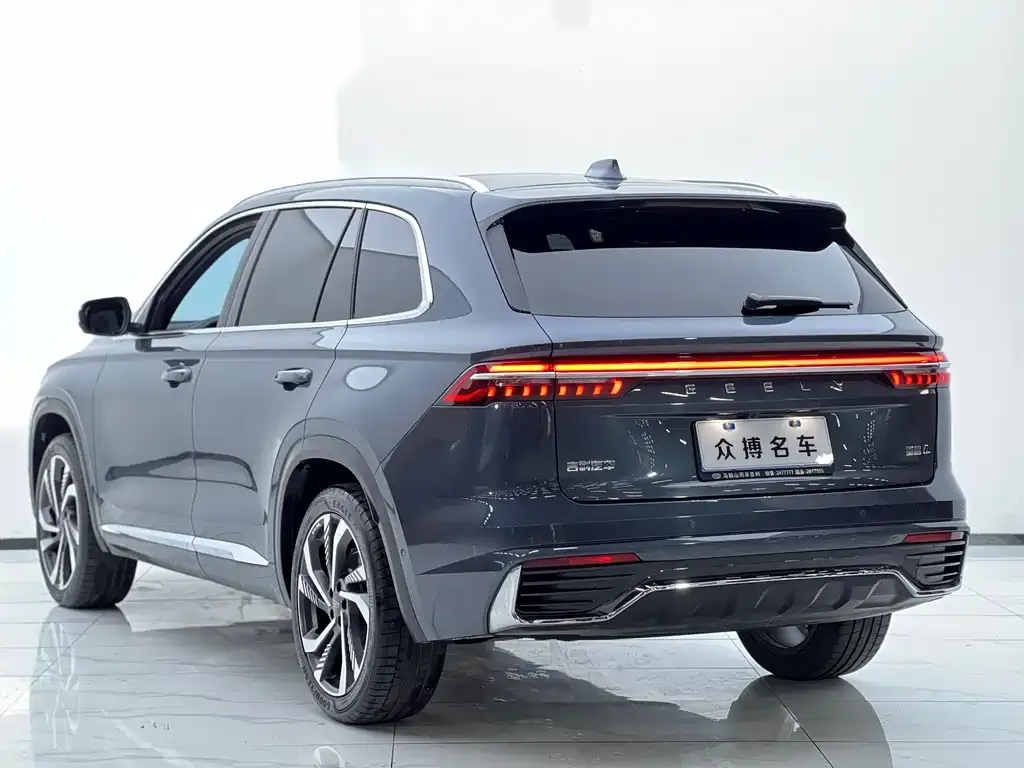 Geely Xingyue L — фото 9