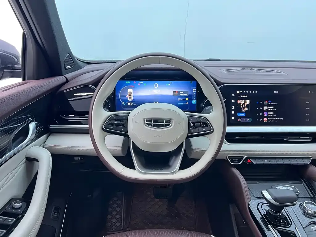 Geely Xingyue L — фото 10