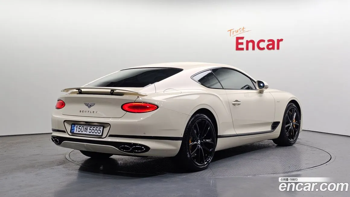Bentley Continental 2023 из KR, фото 2