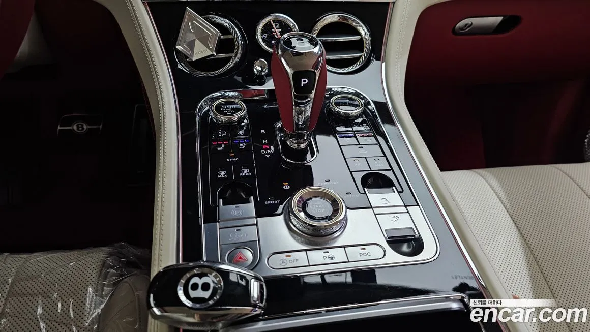Bentley Continental 2023 из KR, фото 5