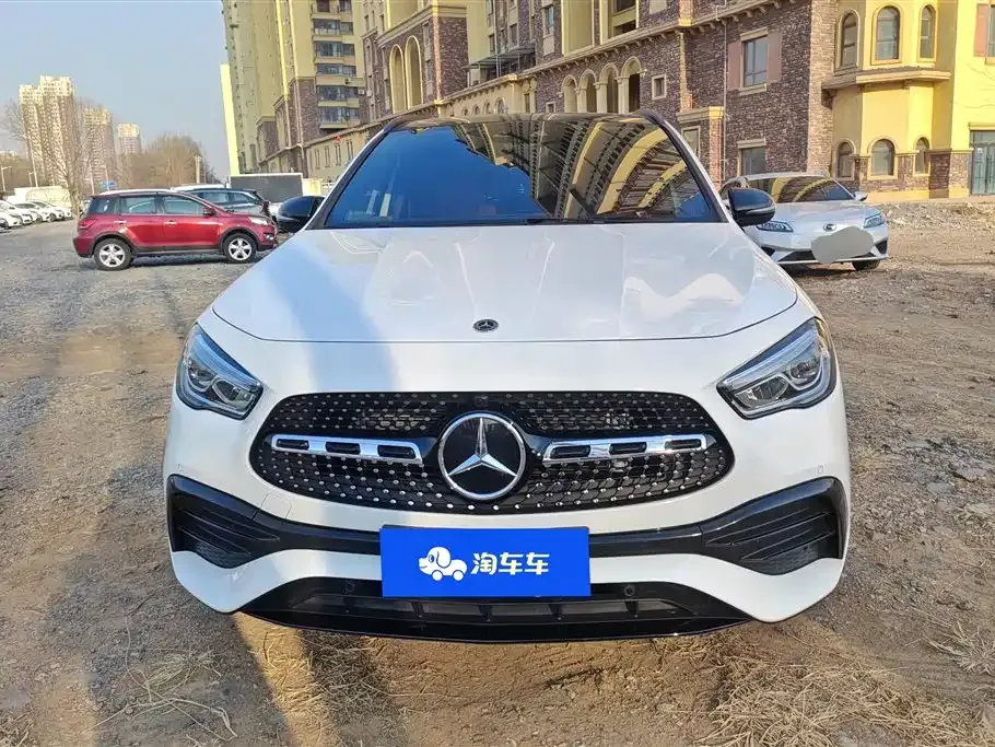 Mercedes-Benz GLA — фото 10
