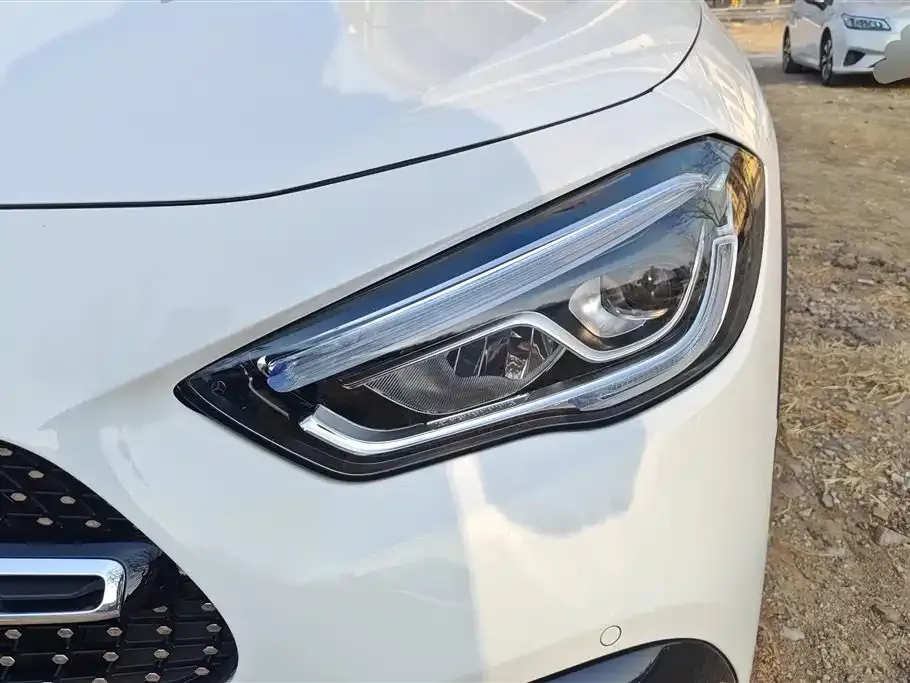 Mercedes-Benz GLA — фото 8