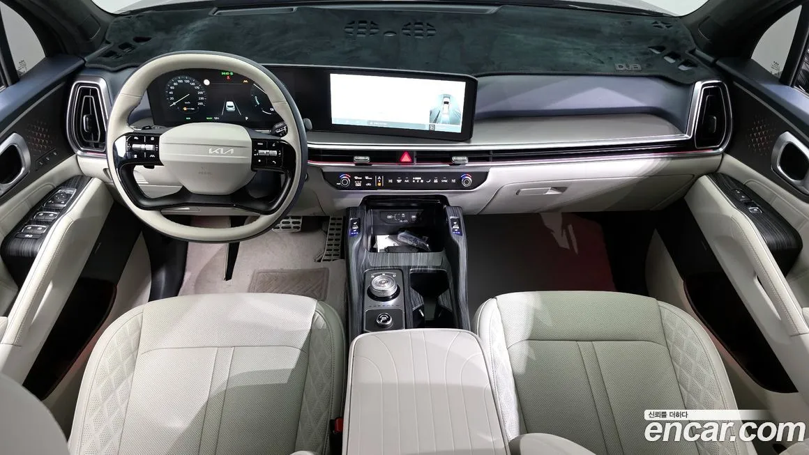 Kia Sorento — фото 6