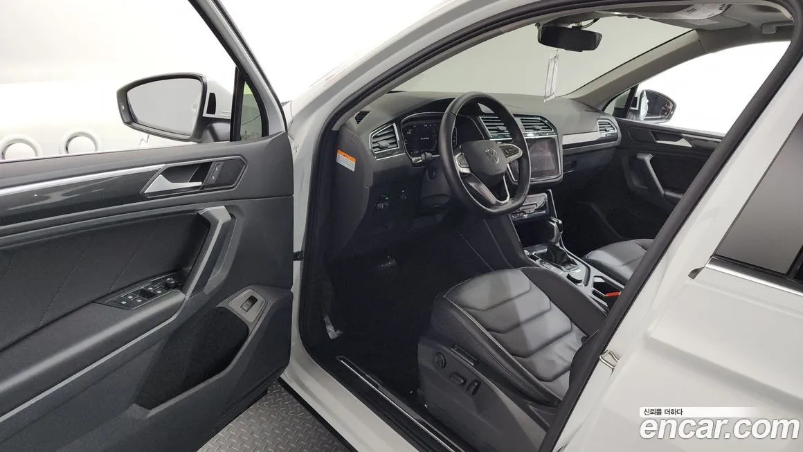 Volkswagen Tiguan 2023 из KR, фото 4