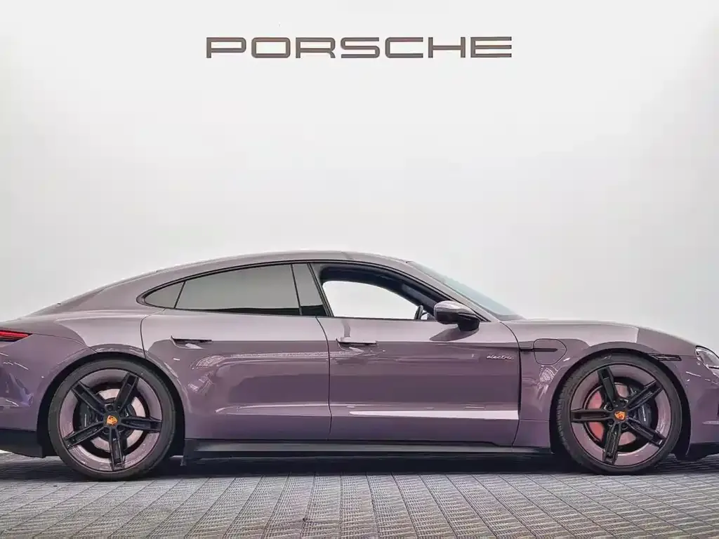 Porsche Taycan 2026 из CN, фото 9