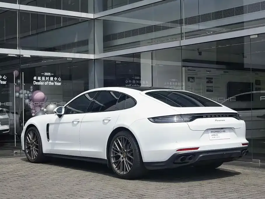 Porsche Panamera — фото 6