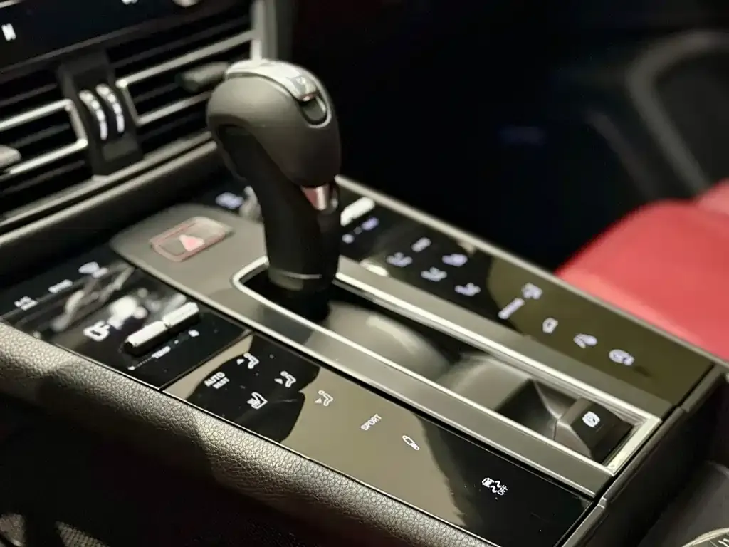 Porsche Macan 2022 из CN, фото 2