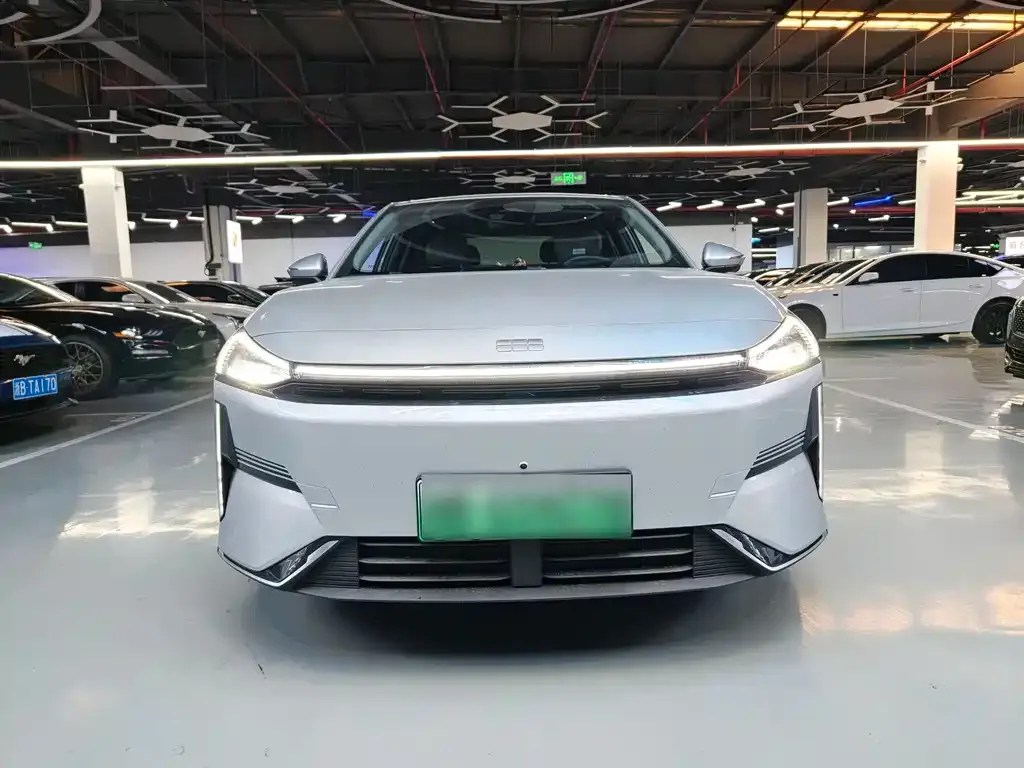 Geely Galaxy L6 — фото 10