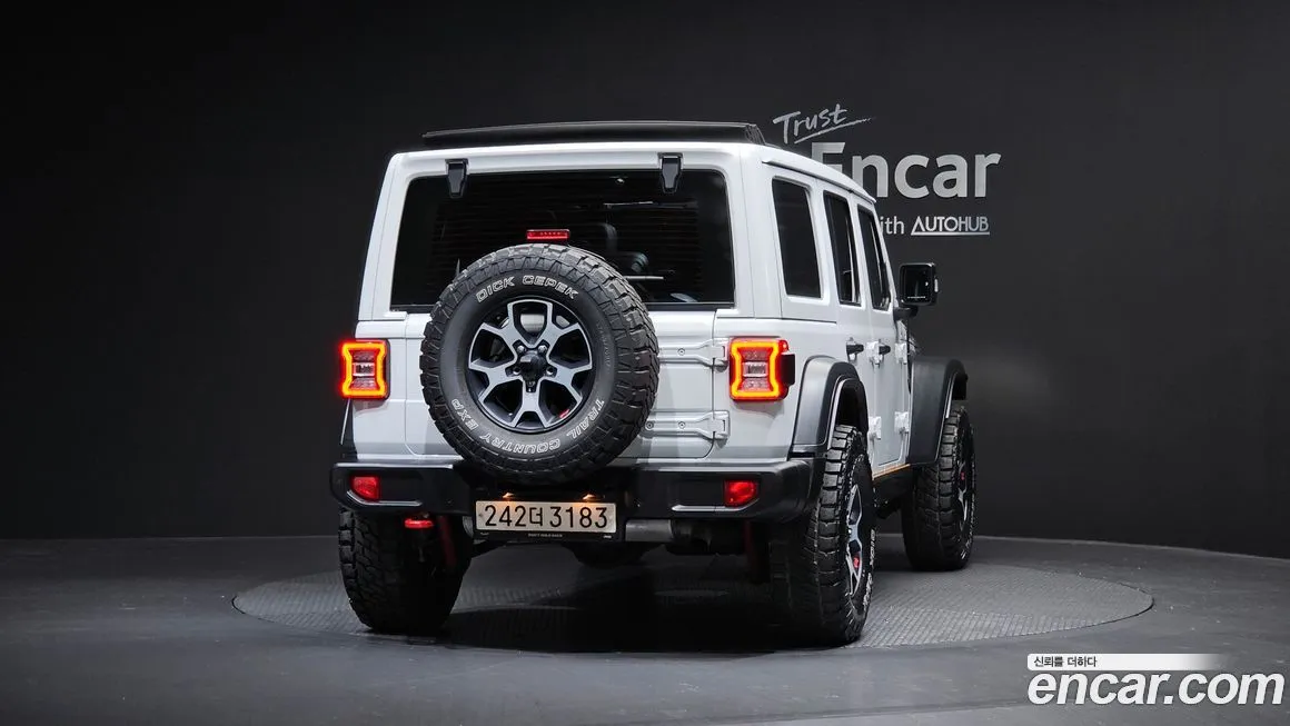 Jeep Wrangler — фото 4