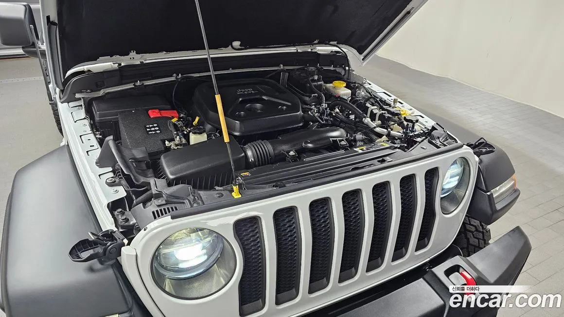 Jeep Wrangler — фото 10