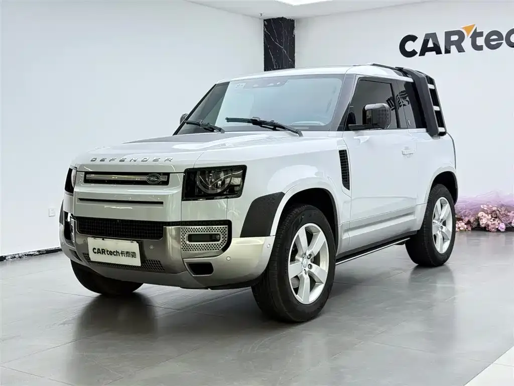 Land Rover Defender — фото 1