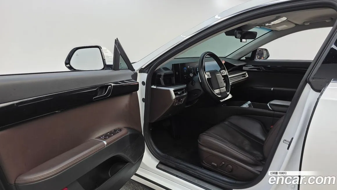 Hyundai Grandeur 2023 из KR, фото 2