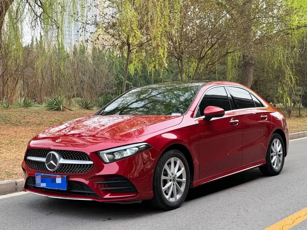 Mercedes-Benz A-Class — фото 1