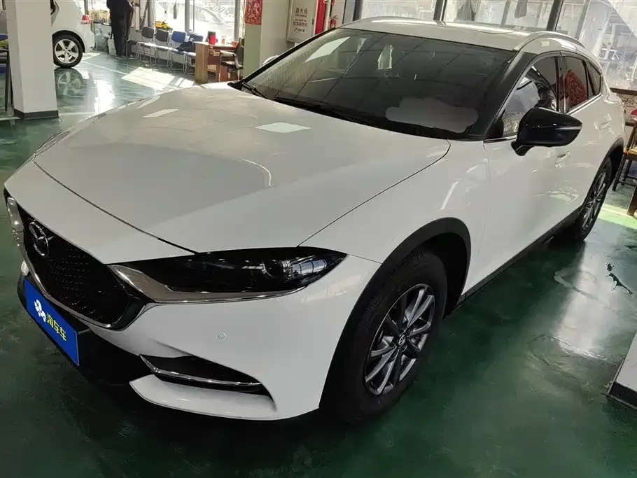 Mazda CX-4 2023 из CN, фото 1
