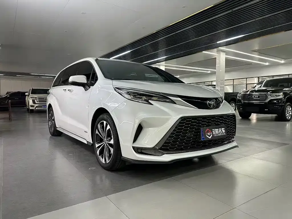 Toyota Granvia 2025 из CN, фото 9