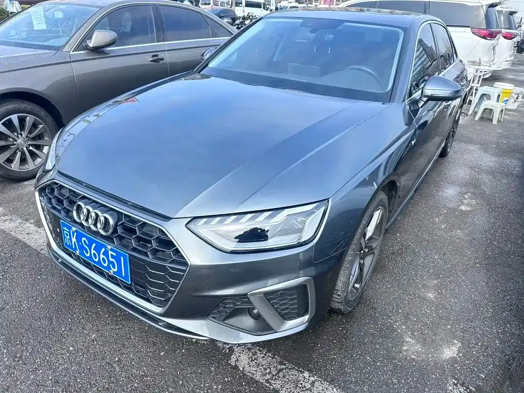 Audi A4L 2021 из CN, фото 1