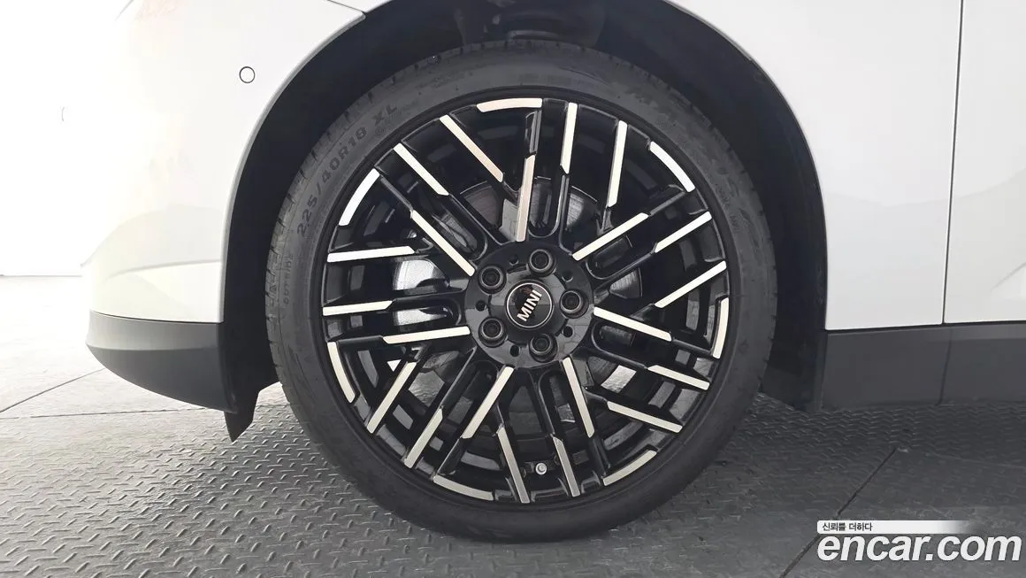 Mini Cooper 2024 из KR, фото 3