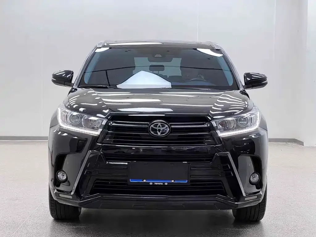 Toyota Highlander — фото 2