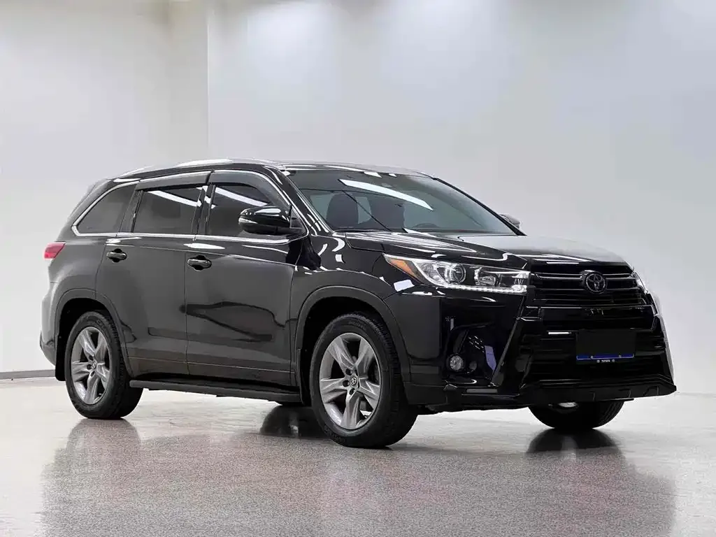 Toyota Highlander — фото 7