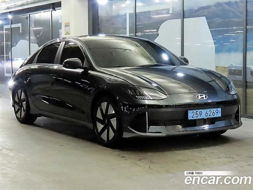 Hyundai Ioniq6 — фото 1