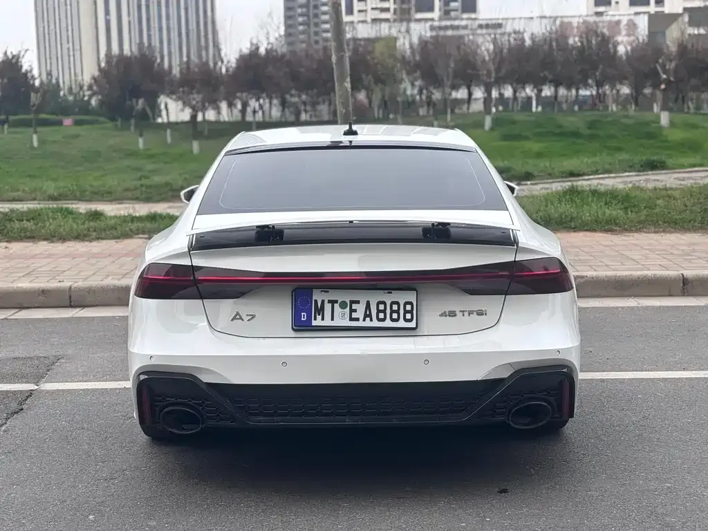Audi A7 2021 из CN, фото 8