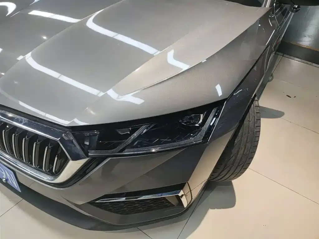Skoda Octavia 2021 из CN, фото 3