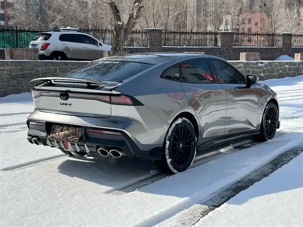 Changan UNI-V 2024 из CN, фото 9