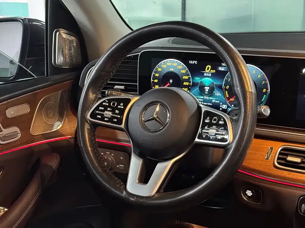 Mercedes-Benz GLE New Energy — фото 9