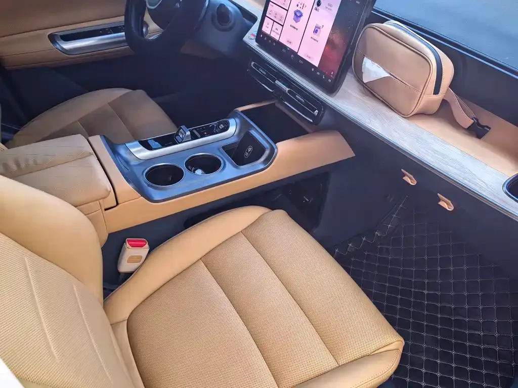 GAC Motor E8 Hybrid 2024 из CN, фото 5